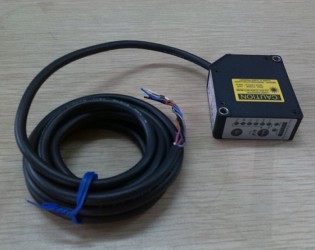 CHT-CD33-250(進(jìn)口，距離100~400mm, 誤差<=900um, 測(cè)量頻率120HZ)